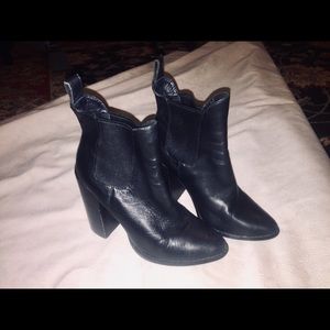 Steve Madden Boots Size 6.5